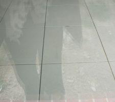 Carrelage salle salon cuisine presque fini!