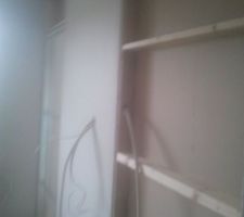 Porte galandage dans la chambre