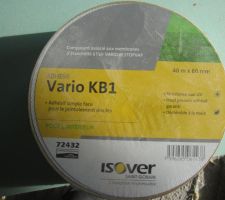 Voici le rouleau d'adhésif Vario KB1 tel qu'il se présente avant utilisation