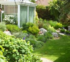 Vue du jardin de papy et mamy en cette belle journée ensoleillée (juin 2012)