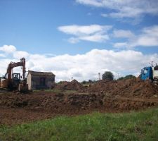 D&eacute;but du terrassement de la maison