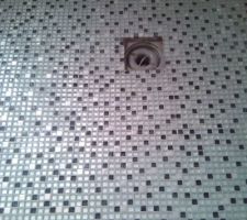 Joint sur faience douche italienne fait