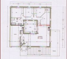 Ce sont les plans de la maison, carrée avec un patio au milieu.