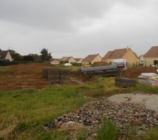 Matériel livré sur chantier pour réalisation du vide sanitaire