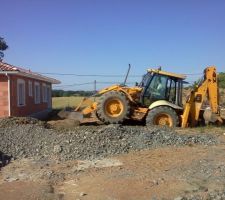 Remise &agrave; plat du terrain !