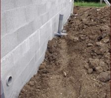 Branchement et aération de l'assainissement sur la façade nord ...