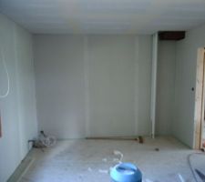 Fin de pose plaque dans la chambre 1