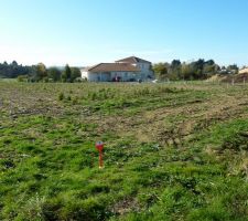 Le terrain born&eacute;