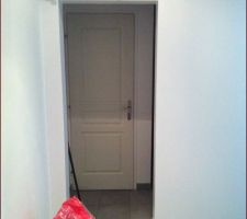 Pose d'un syst&egrave;me coulissant couloir - sdb