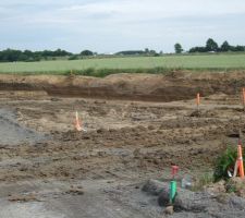 Bassin d'infiltration sous l'espace vert