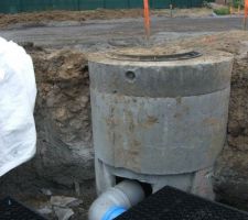 Bassin d'infiltration sous l'espace vert
Arriv&eacute;e des eaux de pluie