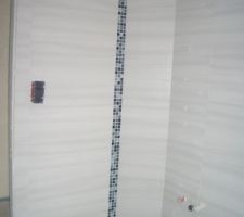 Frise de la salle de bain à l'étage