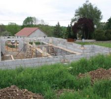 Vue d'ensemble sur les murs du sous-sol