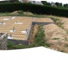 Vue panoramique du terrain et travaux