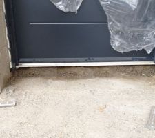 Seuil porte cassé rerempli