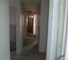 Le couloir partie nuit carrel&eacute; !!