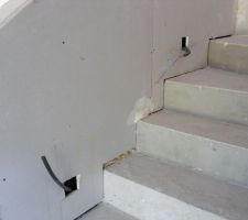 Spots des escaliers