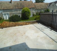 Terrasse et rambarde en fer forger fait sur mesure