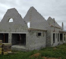 Autre vue des corniches