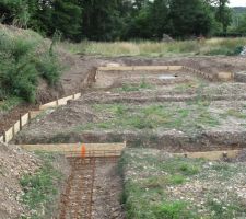 Le ferraillage &agrave; 50% d&eacute;but du coffrage