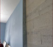 Let me introduce you the Prégymax 29.5 !!!
Ne faut-il pas laisser une couche d'air entre l'isolant et le mur ?