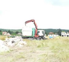 Arriv&eacute;e de la cuve de r&eacute;cup&eacute;ration des eaux de pluie
