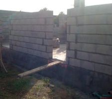 Reprise des travaux apr&egrave;s le temps de s&eacute;chage de la dalle