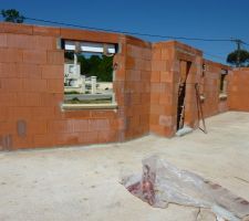 Lélévation des murs est maintenant terminée