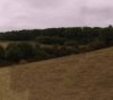 Vue du terrain depuis la mi-pente