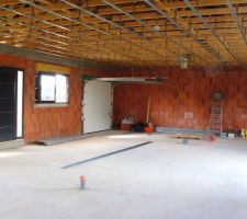 Vue d'ensemble de l'armature du faux plafond