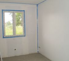 Peinture blanche chambre de notre fils
