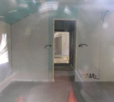 Chape couler,a présent il faut attendre quelques jours avant de pouvoir reprendre les travaux