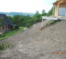 La terrasse du bas servira de potager