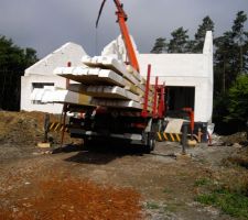 Arrivée du charpentier sur le chantier