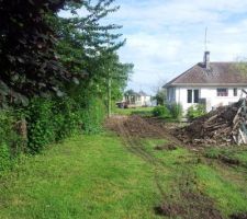 Le chemin est libre vue du jardin