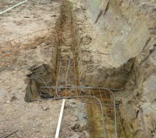 Pose des ferrailles dans les semelles