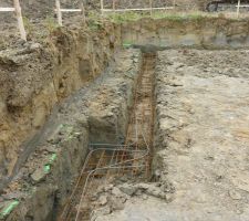 Pose des ferrailles dans les semelles