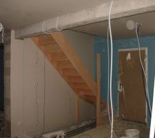 Escalier en place.