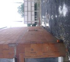 Eau stagnante près du bâtiment C