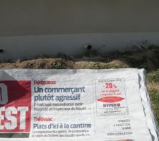 3 Grilles toujours pas installées le lendemain de date de réception qui était prévue.