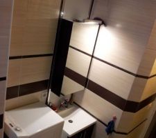 Coin lavabo et machine revu