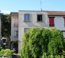 Vue de la façade nord de l'actuelle maison rénovée