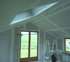 Presque pire que le placo, les joints... Suivis d'une longue, tr&egrave;s longue phase de pon&ccedil;age, si comme moi on ne sait pas faire des joints bien lisses et propres...