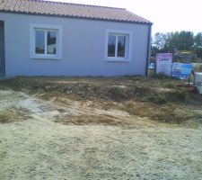 Remblaiement terre pourtour maison