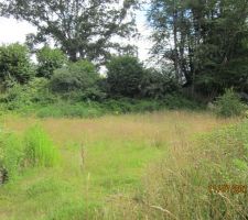 Terrain avec une butte de 5.60m de haut sur 400m²