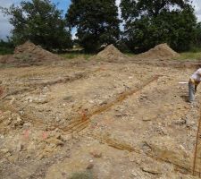 Les cadres 6 filants diamètre 8 sont posés et ligaturés à chaque angle