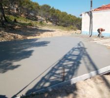 Coulage de la dalle de la partie en auto construction