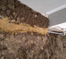 Installation des regards  d' eau pluvial en facade.