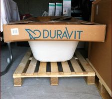Arrivage matériel sanitaire: la baignoir duravit happy-D