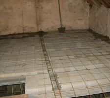 Chambre 3 peu de temps après l'achat de la maison, coulage du plancher béton